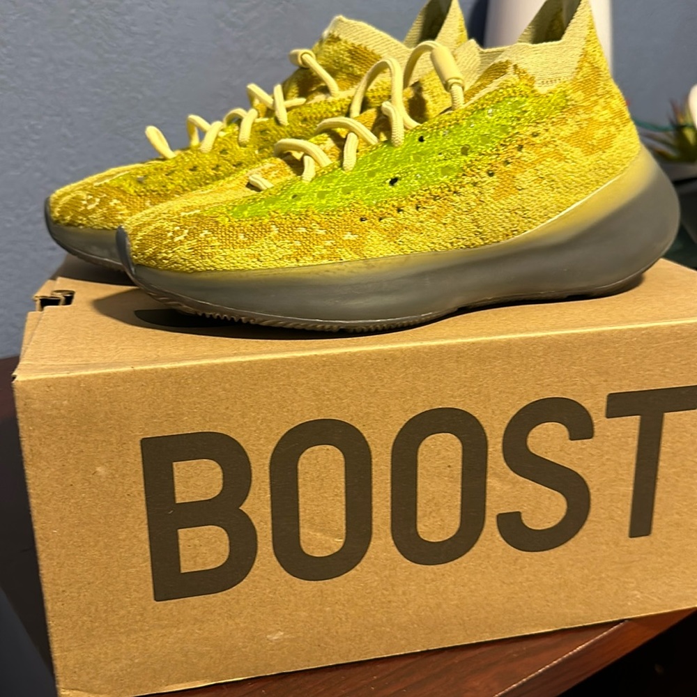 Yeezy boost 380
